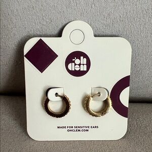 NEW Oh Clem Dotted Chunky Huggie Hoop Earrings in Gold For Sensitive Ears 👂